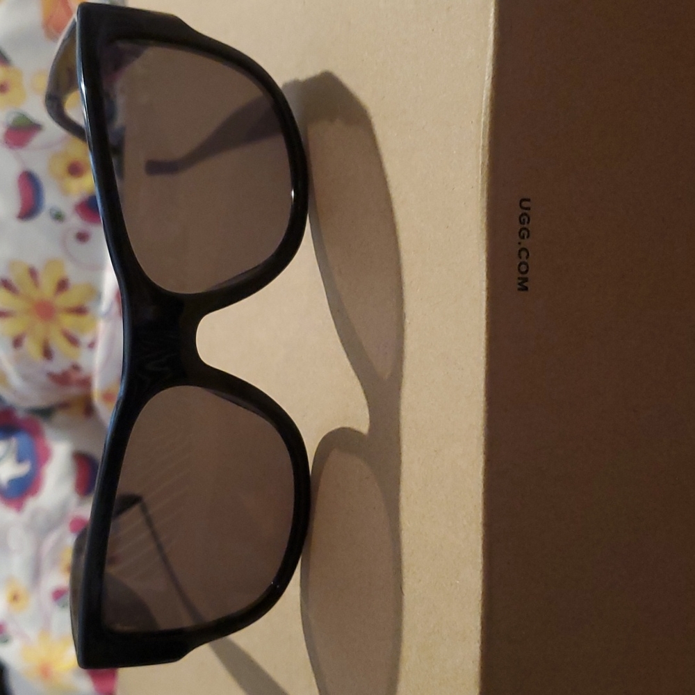 Polarized Black Versace Shades Gem